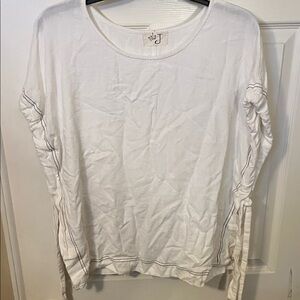 Chic White Long Sleeve Top